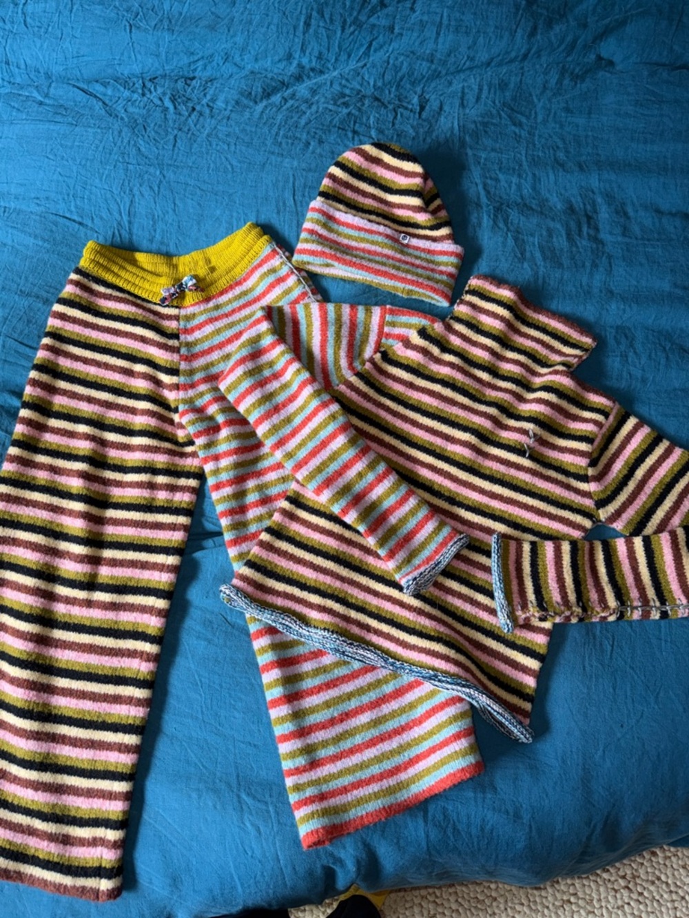 Yanyan knits striped sweater set with matching hat